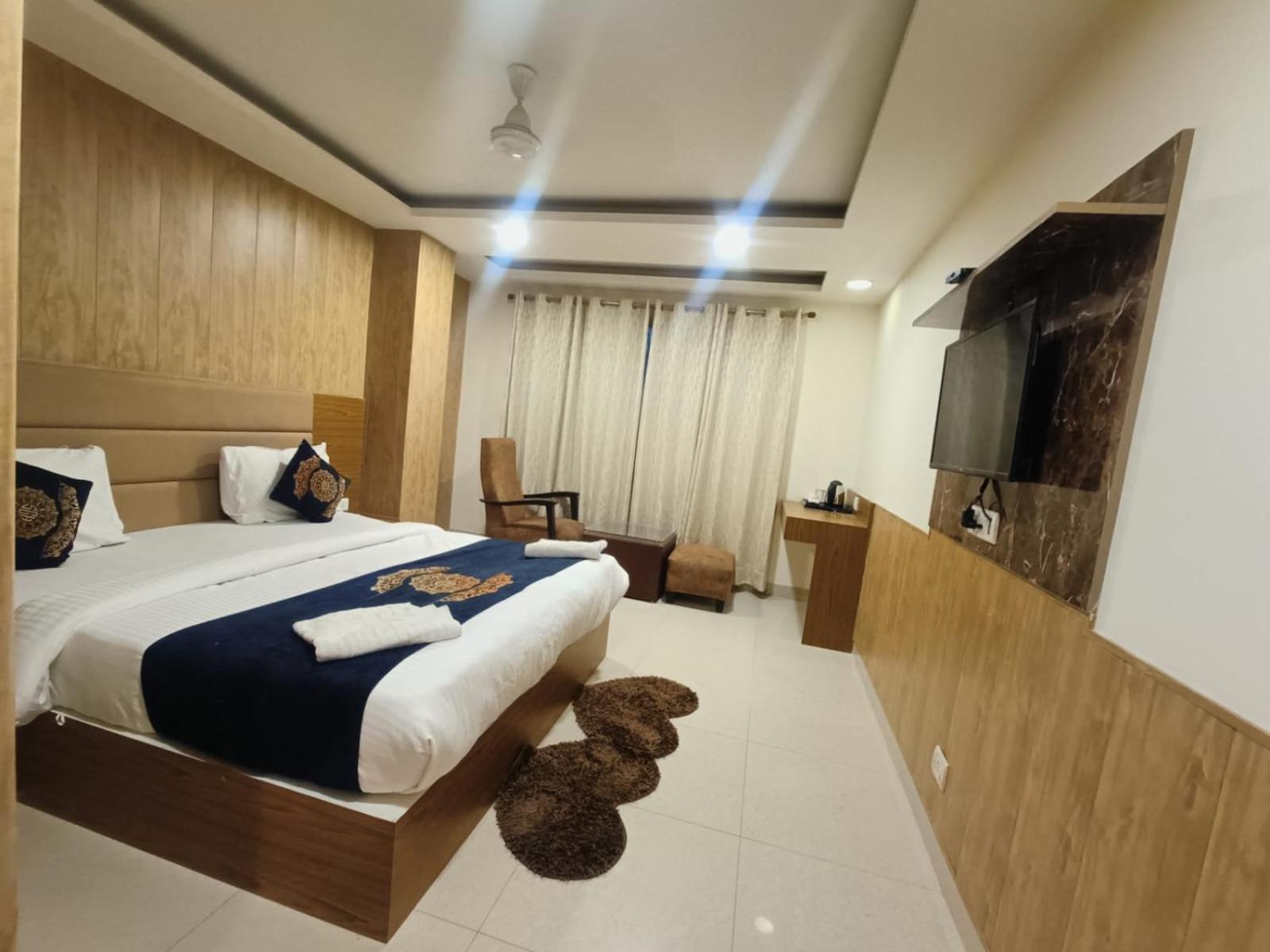 Hotel Grand Suites By D'Capitol Near Delhi Airport Нью-Делі Екстер'єр фото