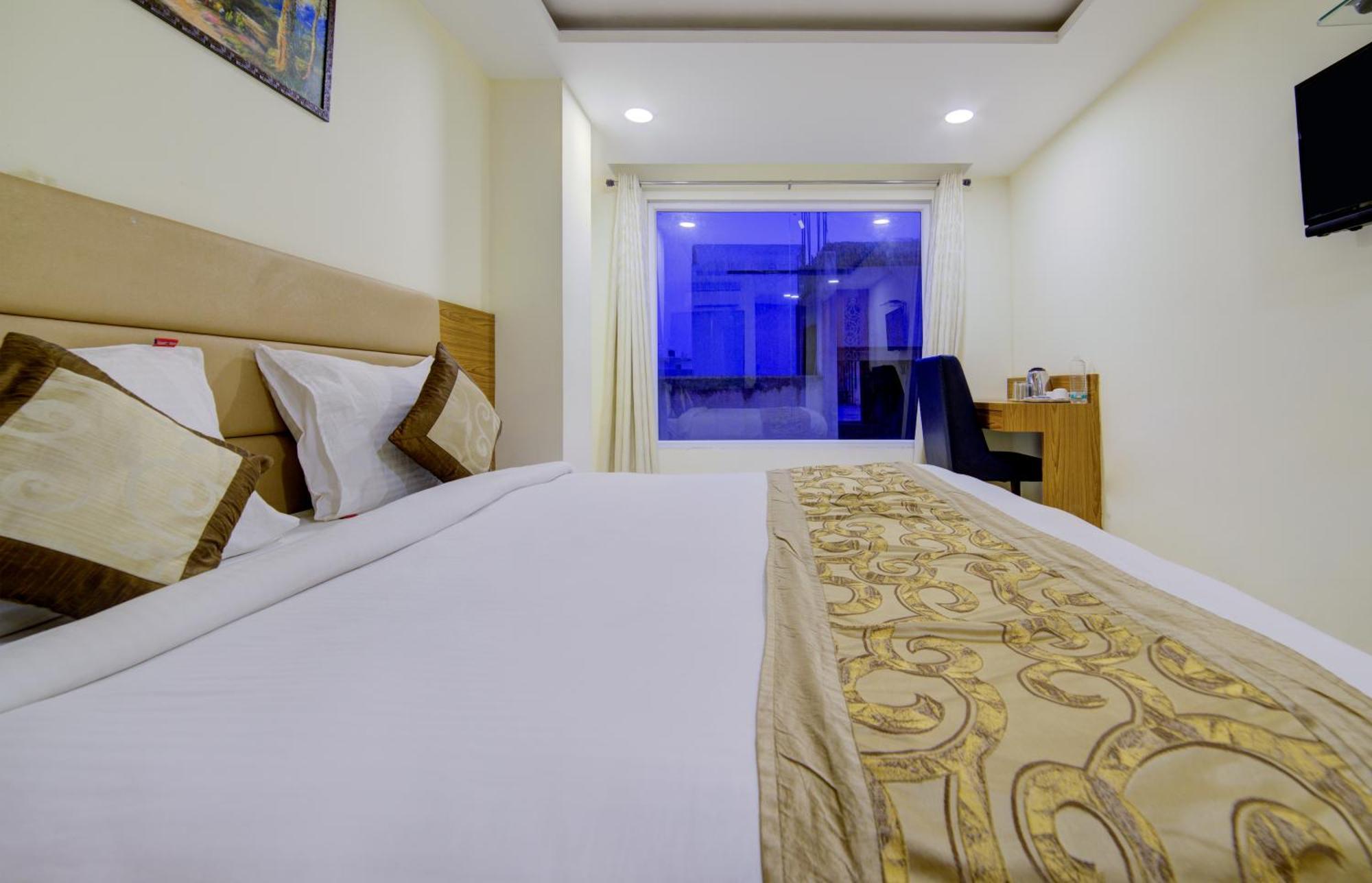 Hotel Grand Suites By D'Capitol Near Delhi Airport Нью-Делі Екстер'єр фото