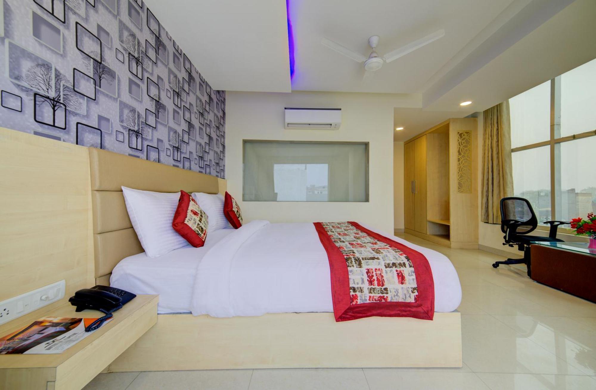 Hotel Grand Suites By D'Capitol Near Delhi Airport Нью-Делі Екстер'єр фото