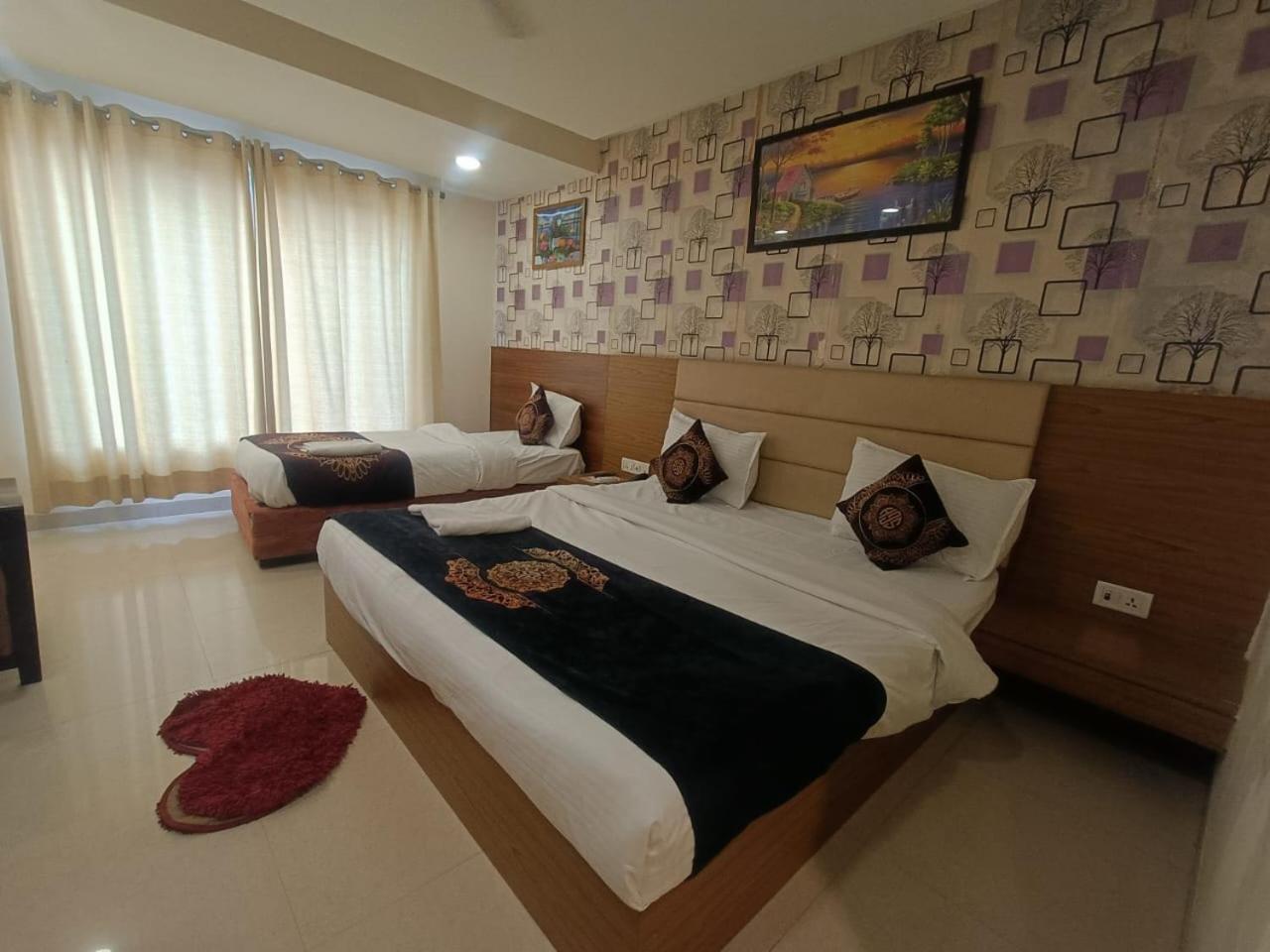 Hotel Grand Suites By D'Capitol Near Delhi Airport Нью-Делі Екстер'єр фото